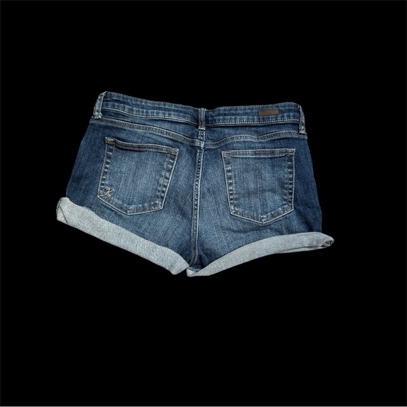 Kut from the Kloth Gidget Fray Short Dark Wash Size 8 - Picture 5 of 6